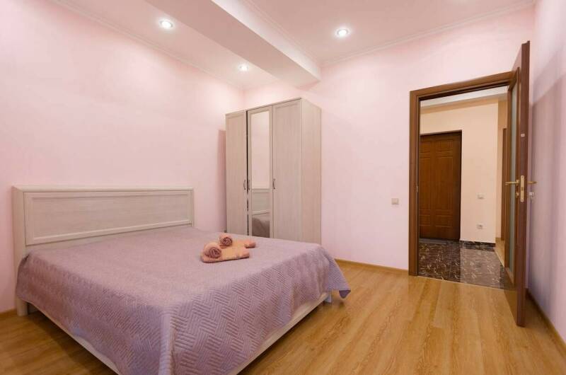 Изображение квартиры "Удобная двухкомнатная квартира" #1