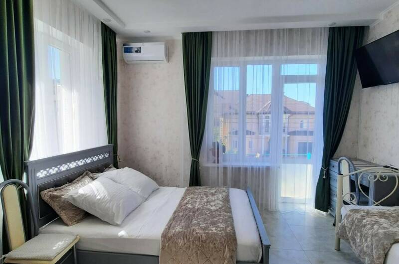 Изображение квартиры "Двухкомнатный номер в частном доме у реки" #1