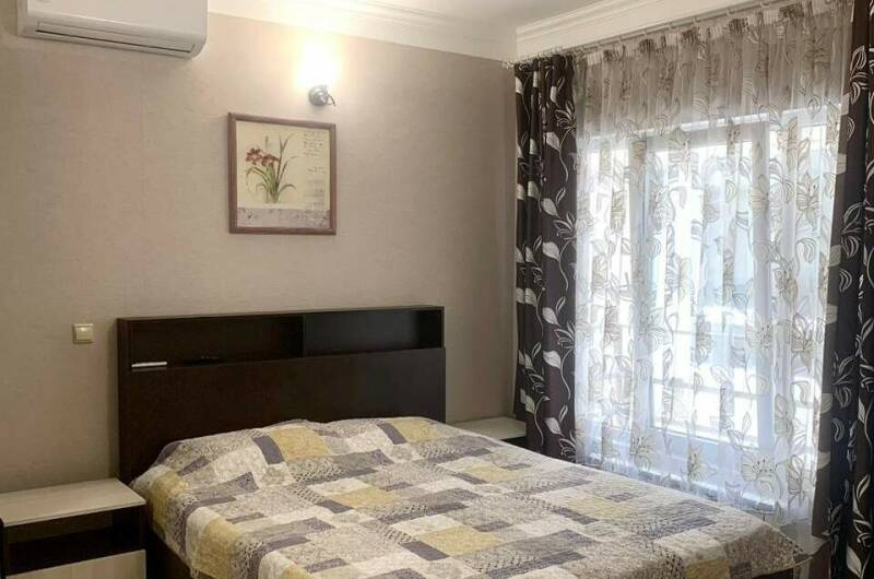 Изображение квартиры "Студия на Свердлова" #1