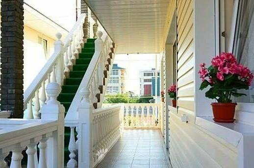 Изображение Изображение гостиницы &quot;Гостевой дом «МаринАпарт»&quot; #8 #6