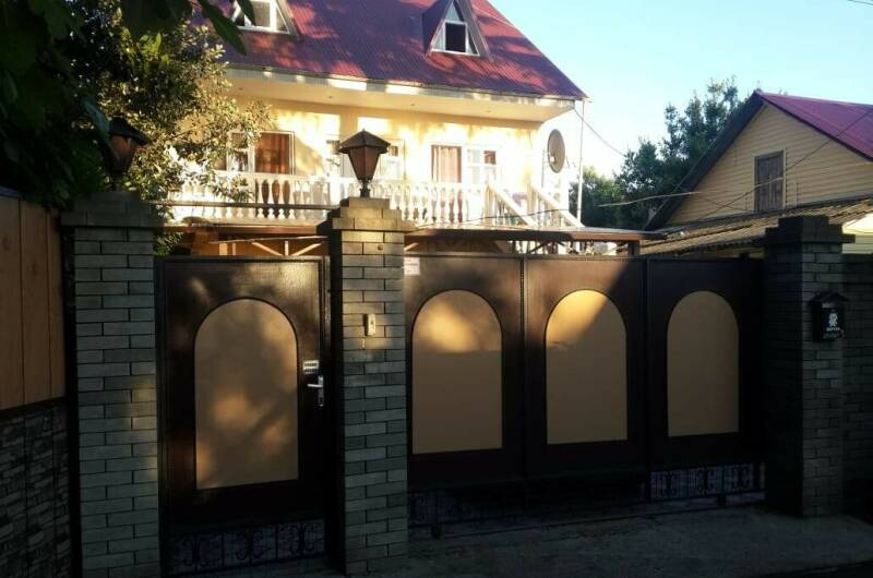 Изображение гостиницы "Гостевой дом «Аделина»" #1