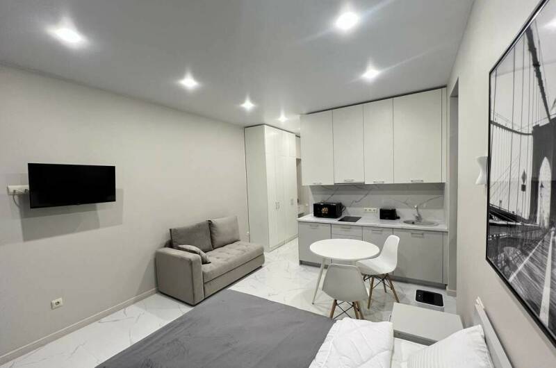 Изображение Изображение квартиры &quot;Апартаменты с бассейном и балконом&quot; #4 #2