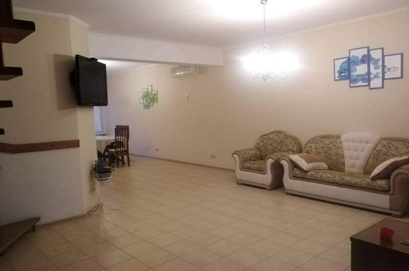 Изображение Изображение квартиры &quot;Таунхаус на Полевой&quot; #10 #8