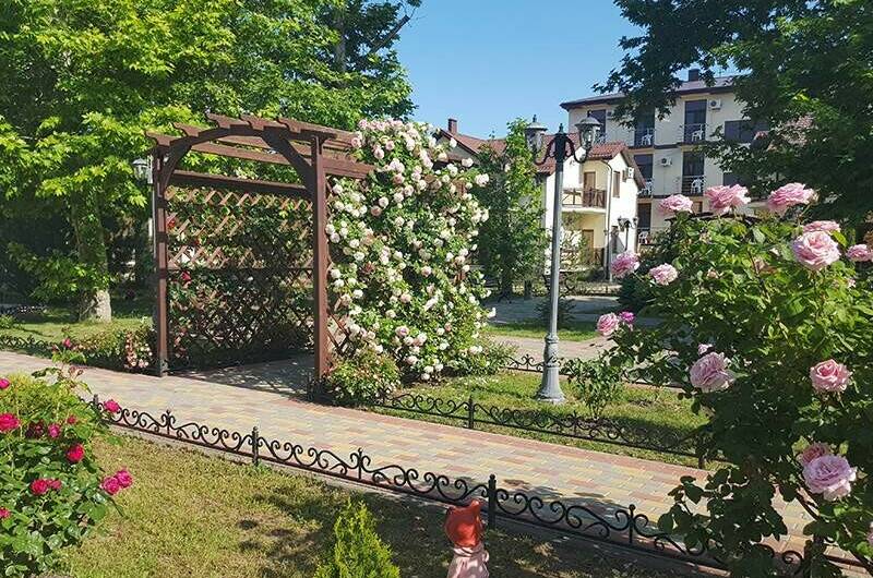 Изображение Изображение гостиницы &quot;База отдыха «Платан-Resort»&quot; #7 #5