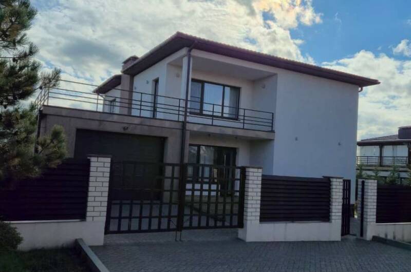 Изображение коттеджа "Вилла на 1 береговой линии" #1