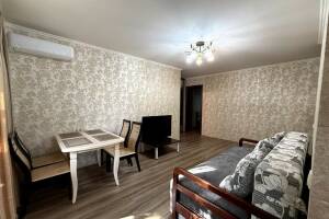 Изображение Уютная двухкомнатная квартира #6