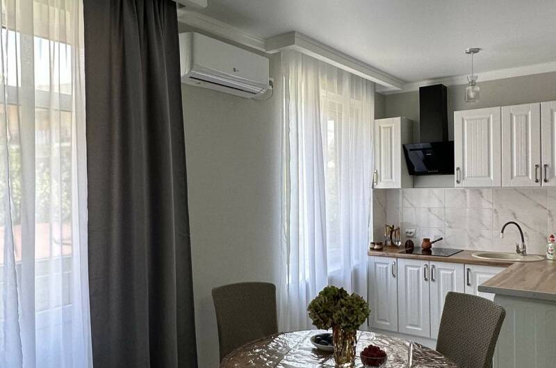 Изображение квартиры / апартамента "Квартира после ремонта у моря в центре" #1